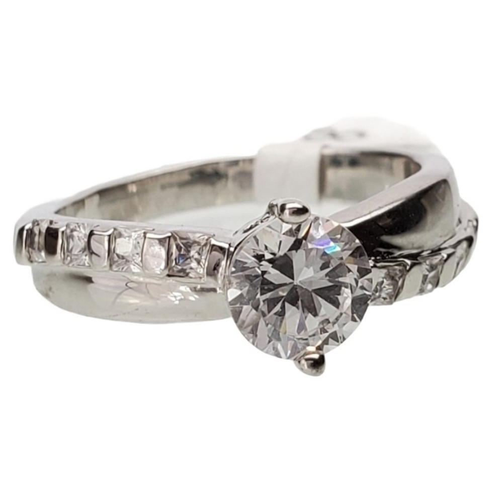 Silver Plated 1 Ctw Cubic Zirconia  Solitaire Ring size 8 *